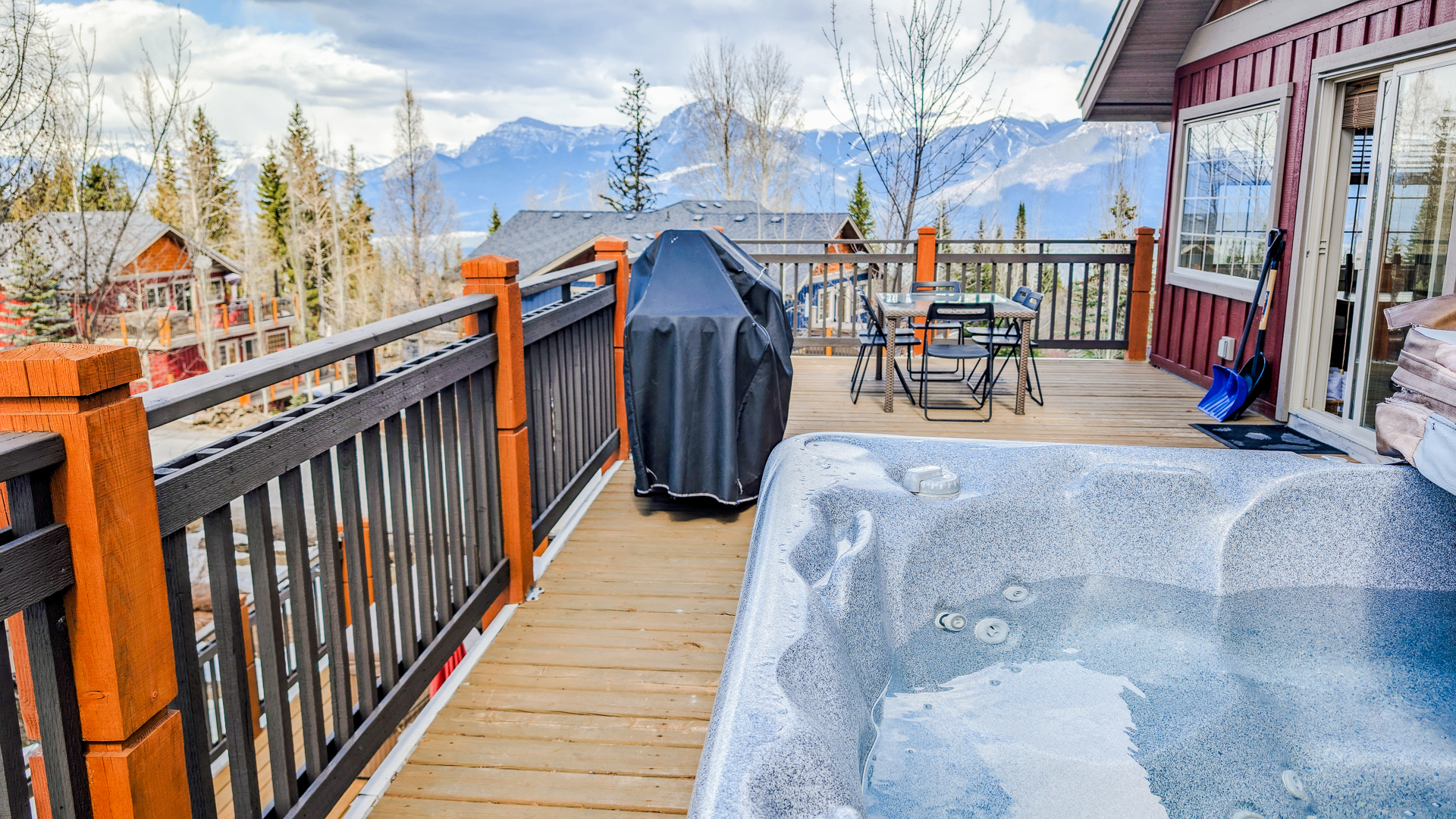 Fresh Look at 19 Aspen 14 Clearview Lodge Lush Mountain Accommodations Golden